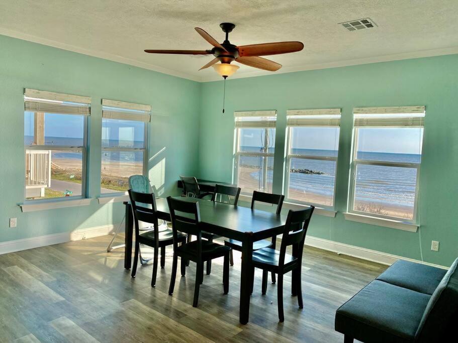 Oceanfront Home Near Hollybeach Cameron Ngoại thất bức ảnh